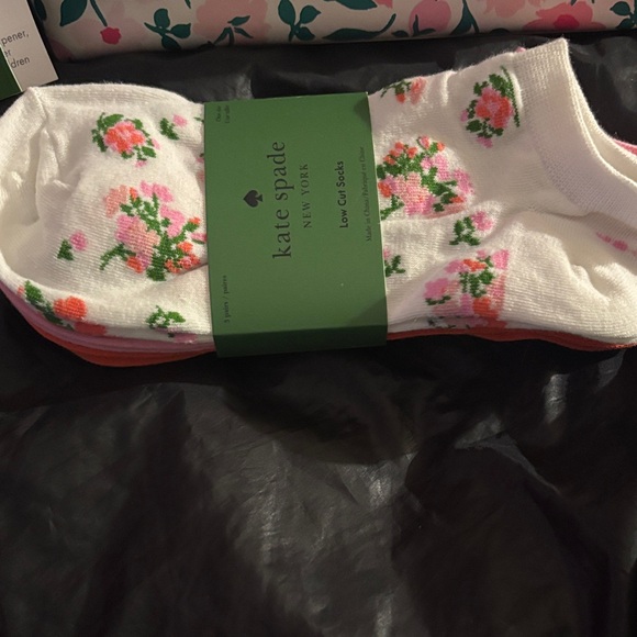 Kate Spade Pink Floral Socks and Bag Set - Picture 2 of 4